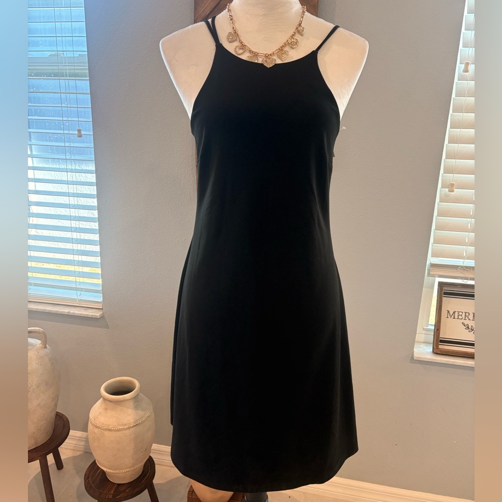 NWT! Banana Republic Size XS Simple black dress